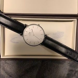 Authentic Daniel Wellington Black Leather Watch